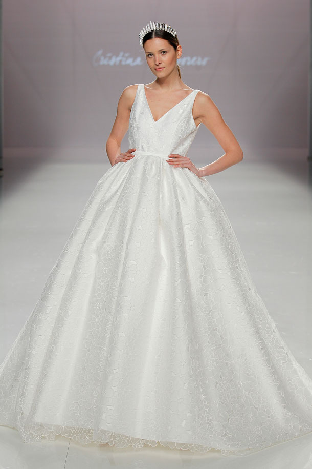 ilovebrides.pt Cristina Tamborero 2018 Barcelona Bridal Fashion Week 2017